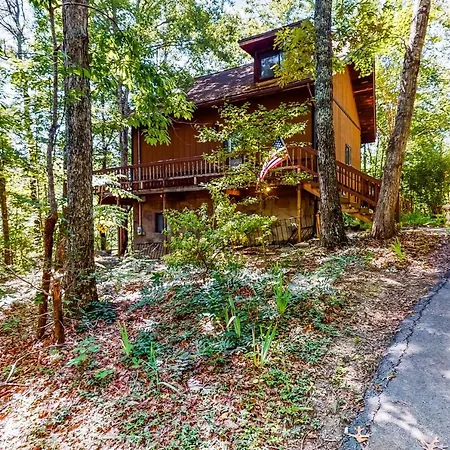 Hillcrest Lodge